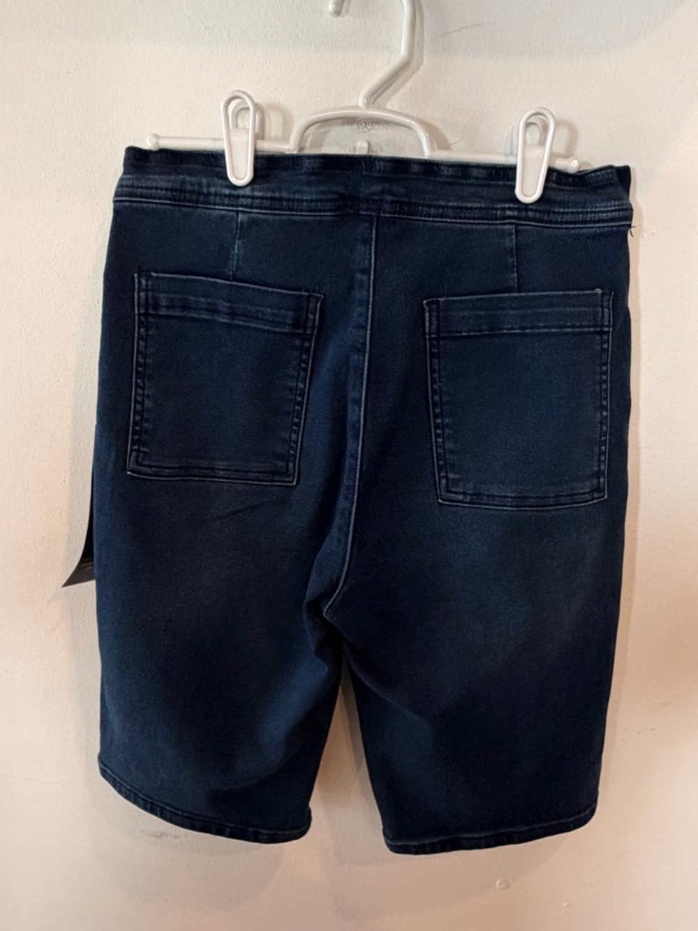 NWT DG2 Diane Gilman Nautical Button Front Denim Bermuda Shorts - Small - Picture 5 of 7